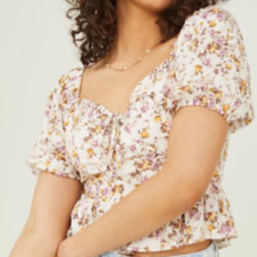 NWT Altar'd State Fiona Puff Sleeve Floral Ruffle Top Size M